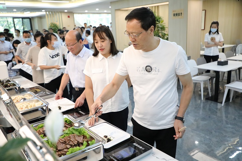 生態(tài)水泥公司“華山印象”職工智慧餐廳正式營業(yè)啦！